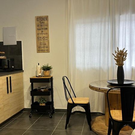 El Pisito Forest,A 300 Metros Iglesia De La Encarnacion Apartment Marbella Luaran gambar