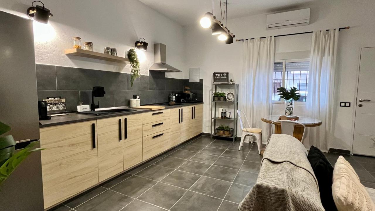 El Pisito Forest,A 300 Metros Iglesia De La Encarnacion Apartment Marbella Luaran gambar