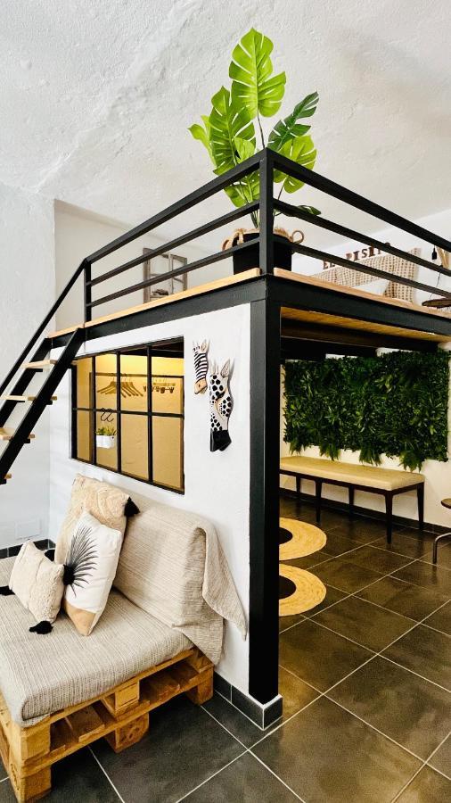 El Pisito Forest,A 300 Metros Iglesia De La Encarnacion Apartment Marbella Luaran gambar