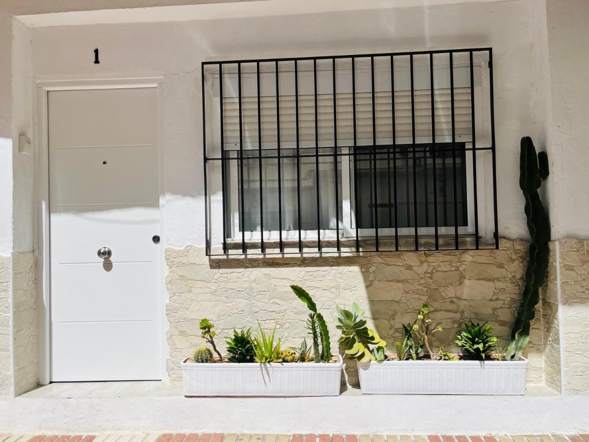 El Pisito Forest,A 300 Metros Iglesia De La Encarnacion Apartment Marbella Luaran gambar